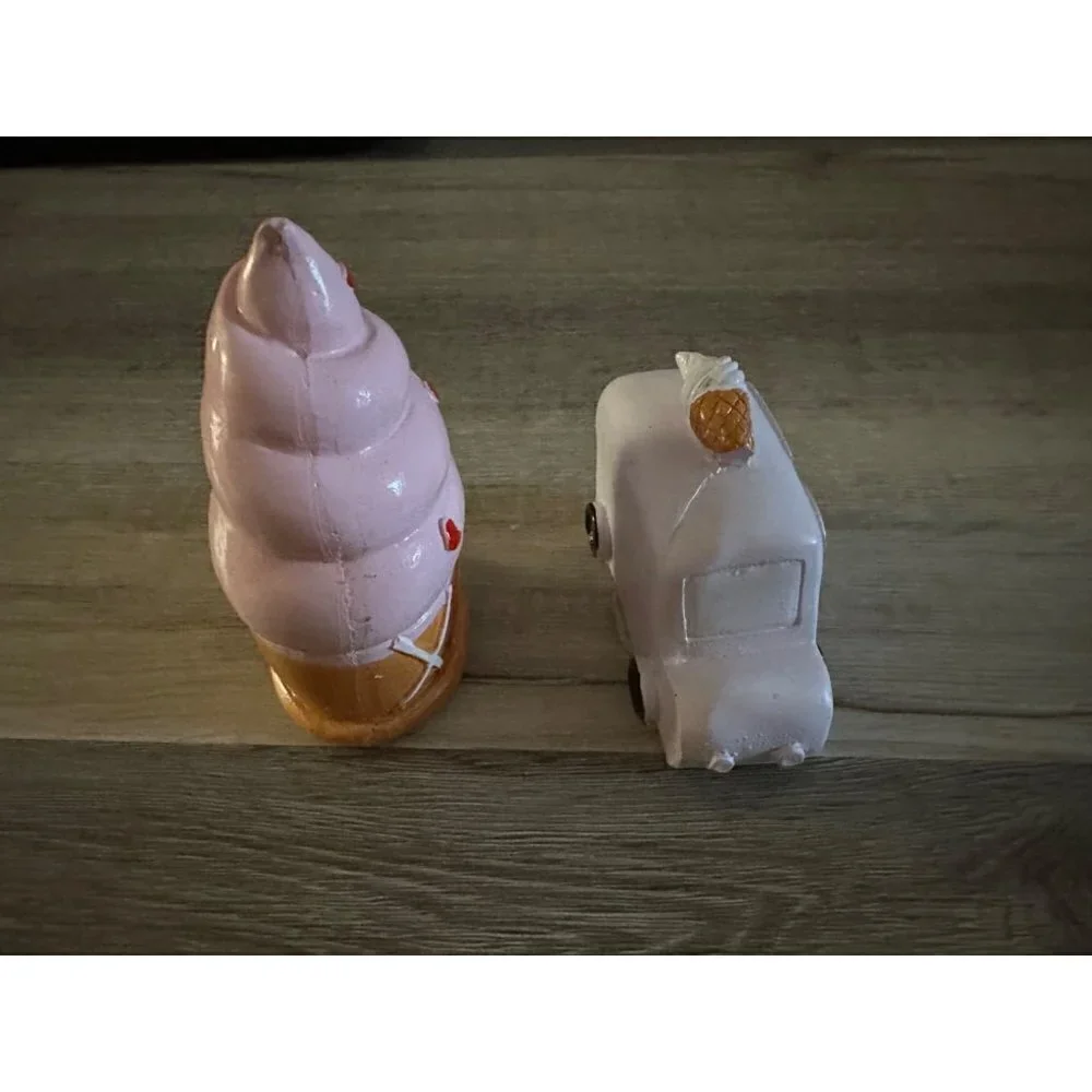 Ice cream Truck and Cone Fish Tank Accessories